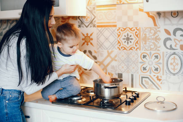 istock Mother with little son in a kitchen 1138641279