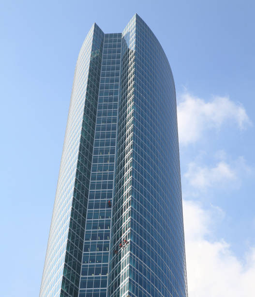 istock edge of office building 1138649192