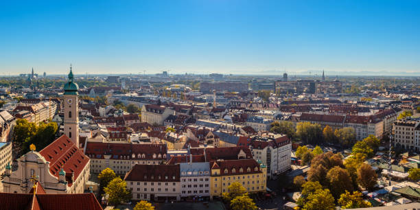 성 성령 교회와 빅토리 마켓의 뮌헨 뷰 - munich germany city panoramic 뉴스 사진 이미지