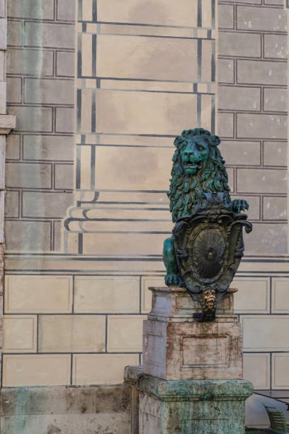 istock Bronce lion statue in front of munich 1138650295