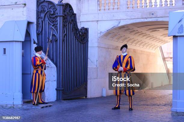 Swiss Guards Standing By A Gate Stock Photo - Download Image Now - Armed Forces, Vatican, 16th Century