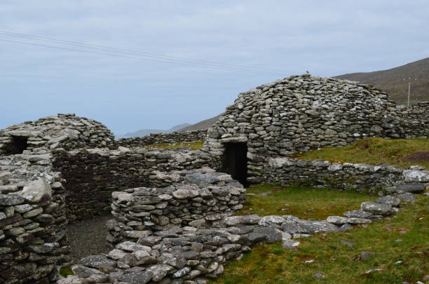 istock Beehive Huts on the Slea Head Peninsula in Ireland 1138690124
