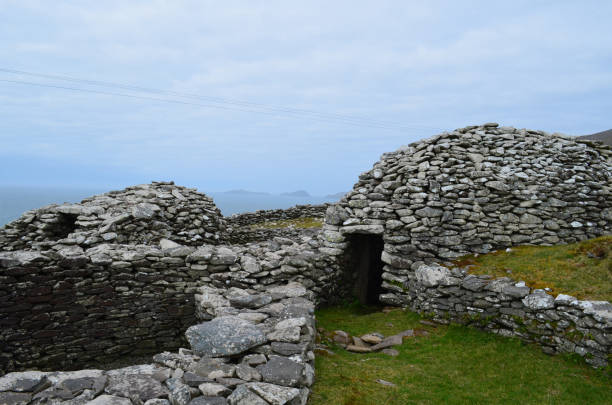 istock Beehive Huts on the Slea Head Peninsula in Ireland 1138690258
