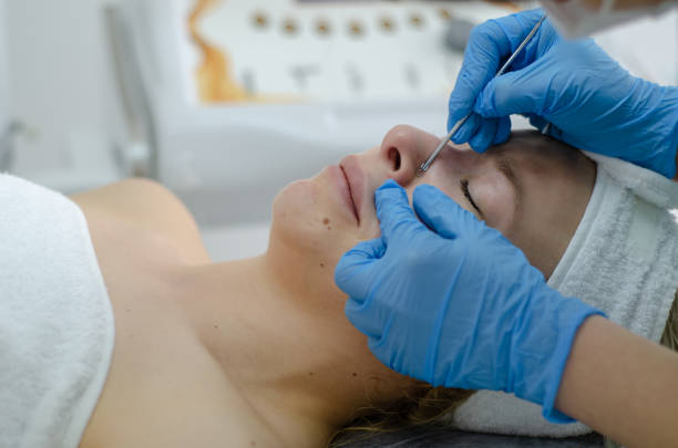 istock Cosmetic facial treatment 1138702179