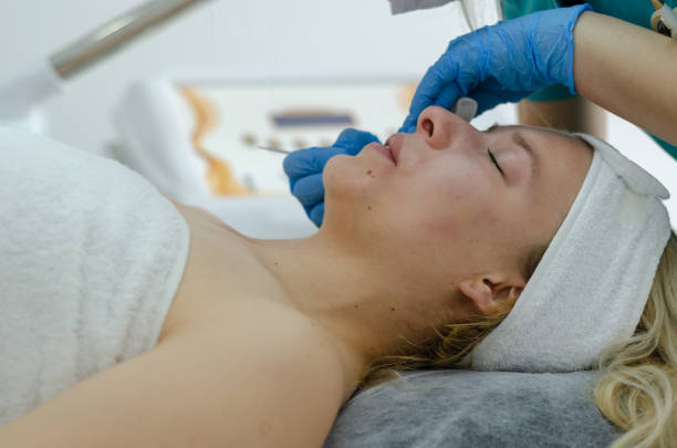 istock Cosmetic facial treatment 1138702309