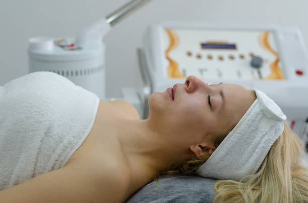 istock Cosmetic facial treatment 1138703006
