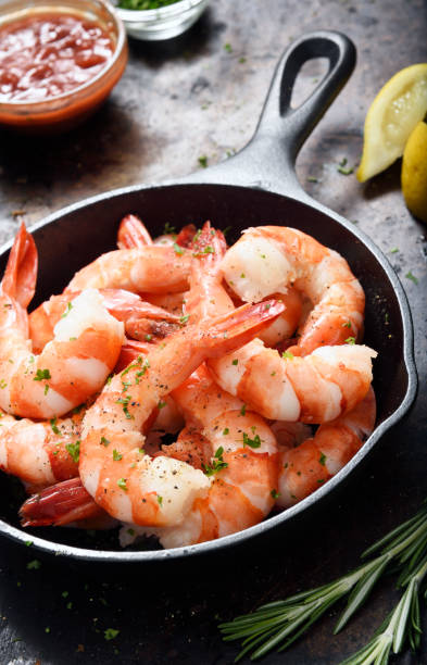 istock Shrimps in a skillet 1138742179