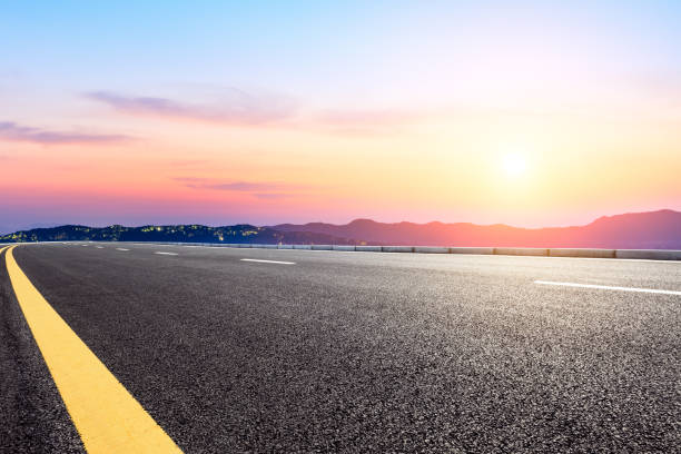 istock Empty asphalt road and beautiful mountain nature landscape 1138765165