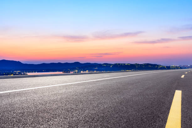istock Empty asphalt road and beautiful mountain nature landscape 1138771212