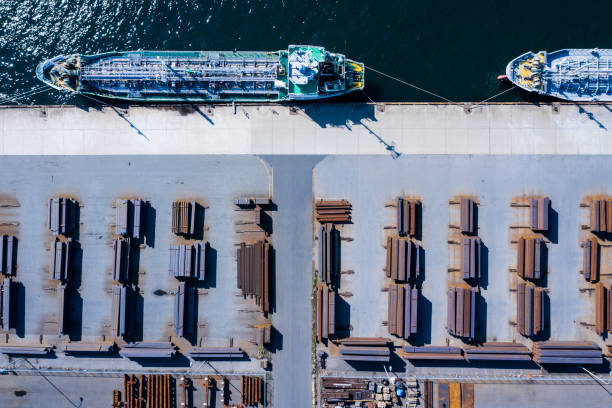 istock Top view of a port carrying timber 1138799021