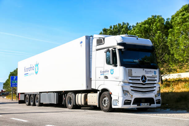 mercedes-benz actros - cabover foto e immagini stock