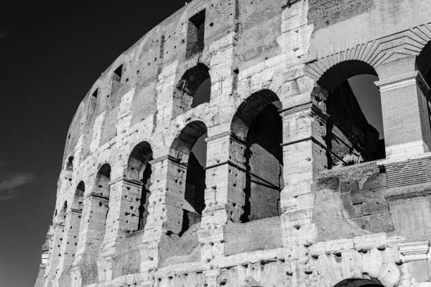 istock Colosseo in Black and White 1138888190