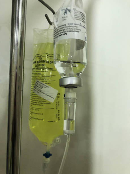 surowicy - iv drip chemotherapy drug bag intensive care unit zdjęcia i obrazy z banku zdjęć