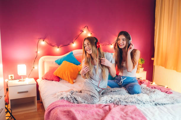 istock Female slumber party 1139047409