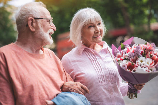 istock Mature couple having date outdoors 1139063794