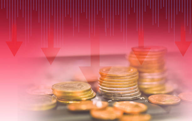 Stock crisis red price drop arrow down chart fall Stock crisis red price drop arrow down chart fall / forex analysis graph business and finance with money gold coin losing moving economic investment loss crash falling dow stock pictures, royalty-free photos & images