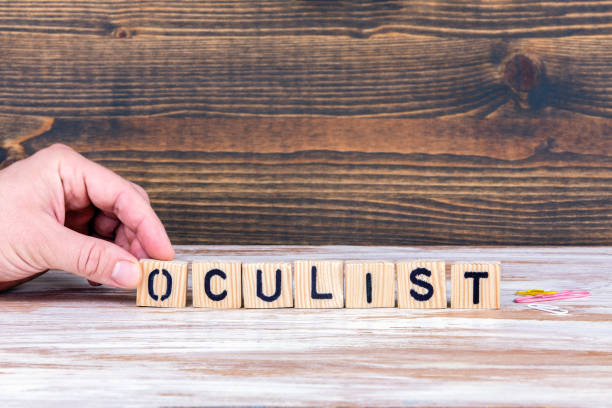 istock Oculist. Wooden letters on the office desk 1139070766