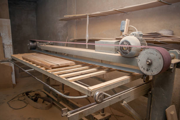 istock Planing bench in the carpenter's workshop 1139072729