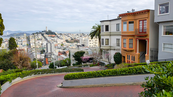 Photo taken at the famous Lombard Street, located at San Francisco, California