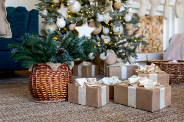 istock Branches of a Christmas tree in a wicker basket. 1139084413