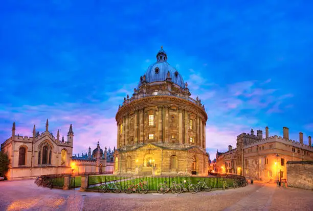 Elevated view of Radcliffe Camera, Bodleian Library, Oxford University, Oxford, Oxfordshire, England, UK.