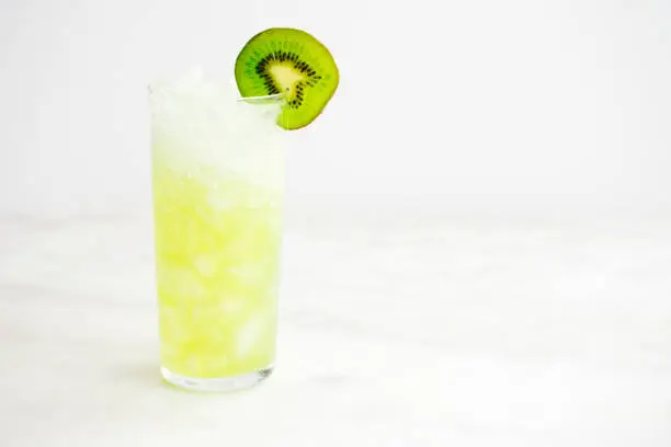 Cocktail made with kiwi fruit