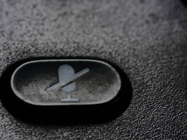 istock Call Key buttons with phone sound 1139194879