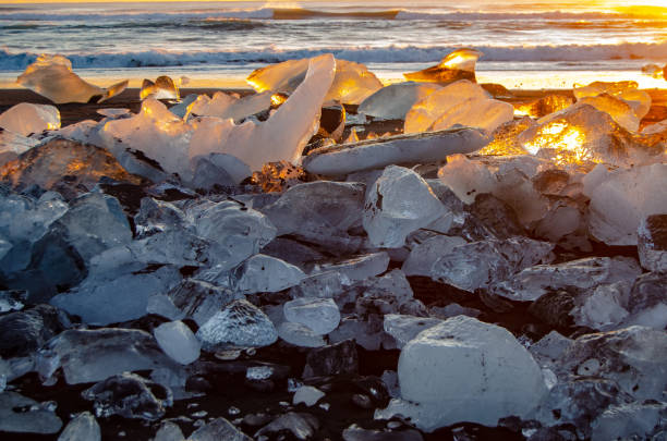 istock Icebergs on Diamond Beach in Iceland 1139195698