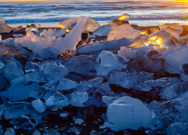 istock Icebergs on Diamond Beach in Iceland 1139195713