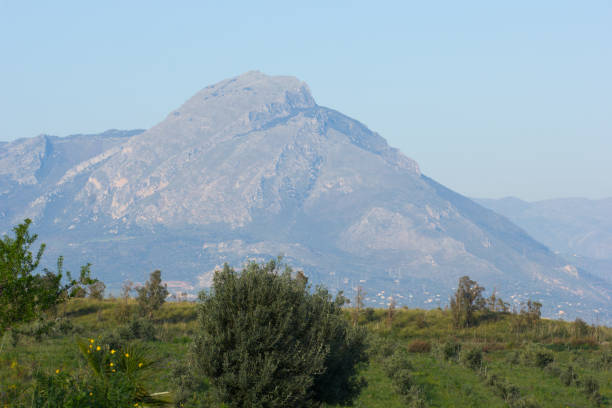 istock View of meadow and mountain 1139289255