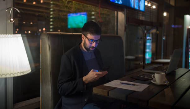 istock Businessman works late in the evening 1139315109