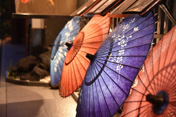 和傘 - 祇園 ストックフォトと画像