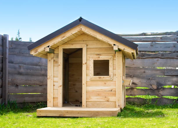 Children's play house wood