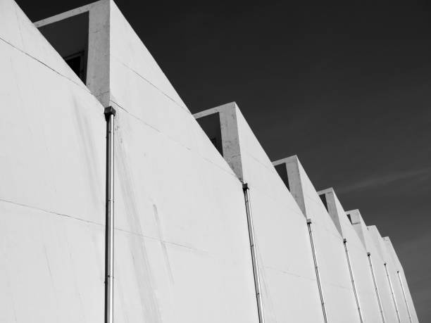 istock Detail of linear modern architecture in black and white 1139430658