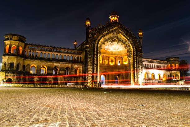 rumi gate, lucknow - lucknow fotografías e imágenes de stock