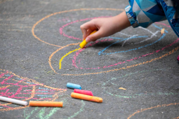 istock Outdoor, kid, floor, chalk, graffiti 1139453911