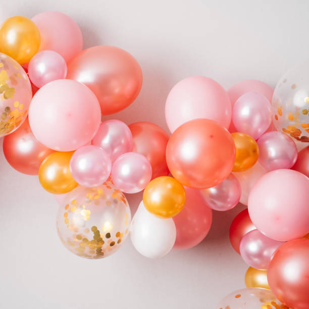 istock Pink golden balloon garland 1139484595
