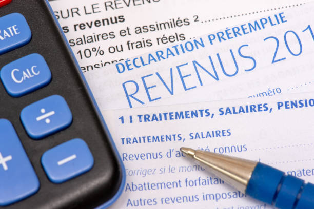 istock French income tax return 1139498912