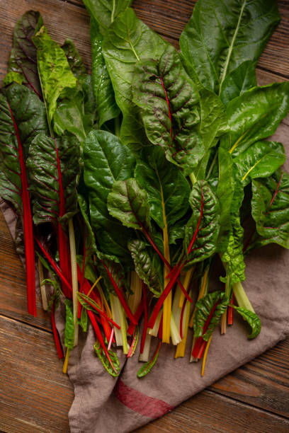 istock Green swiss chard leaves 1139506343
