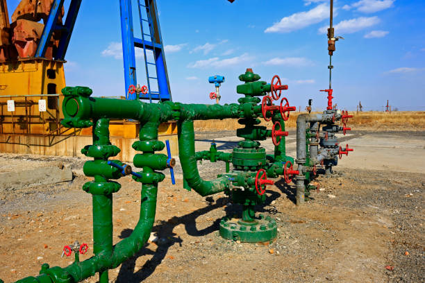 istock Oil pipes and valves 1139577785