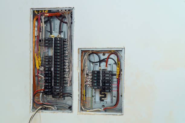 Voltage switchboard with circuit breakers electrical Electrical voltage switchboard box with wires with circuit breakers. control panel stock pictures, royalty-free photos & images