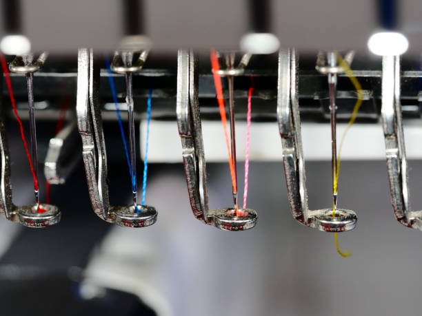 embroidery machine - seam needle textile industry thread imagens e fotografias de stock