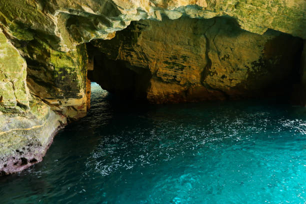 istock Rosh Hanikra grottoes ,ocean view 1139601112