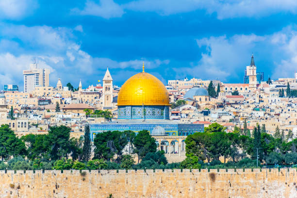 オリーブ山から見た岩のドーム, イスラエル - the dome of the rock ストックフォトと画像