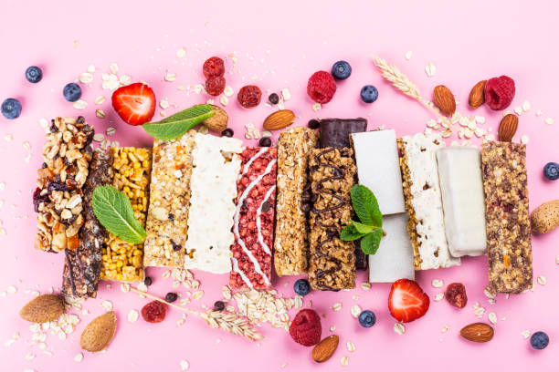 homemade granola cereal bars - cereal breakfast granola healthy eating imagens e fotografias de stock