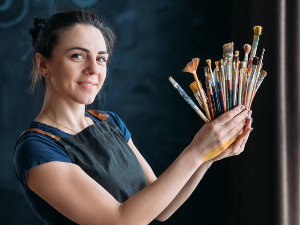 istock tools art talent beautiful woman painter portrait 1139657006