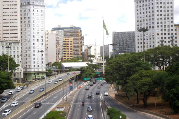 istock traffic in the city 1139667280