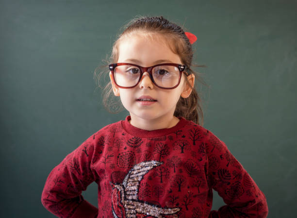 istock Nerd little girl 1139678582