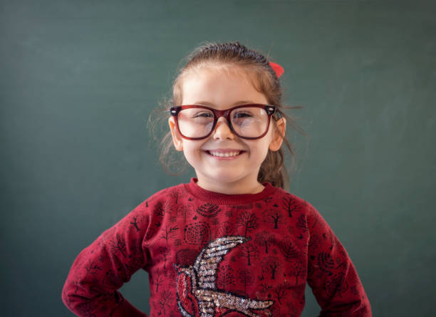 istock Nerd little girl 1139680257
