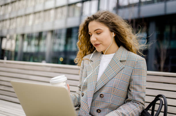 istock Casual styled Women at Lunch Break 1139726610